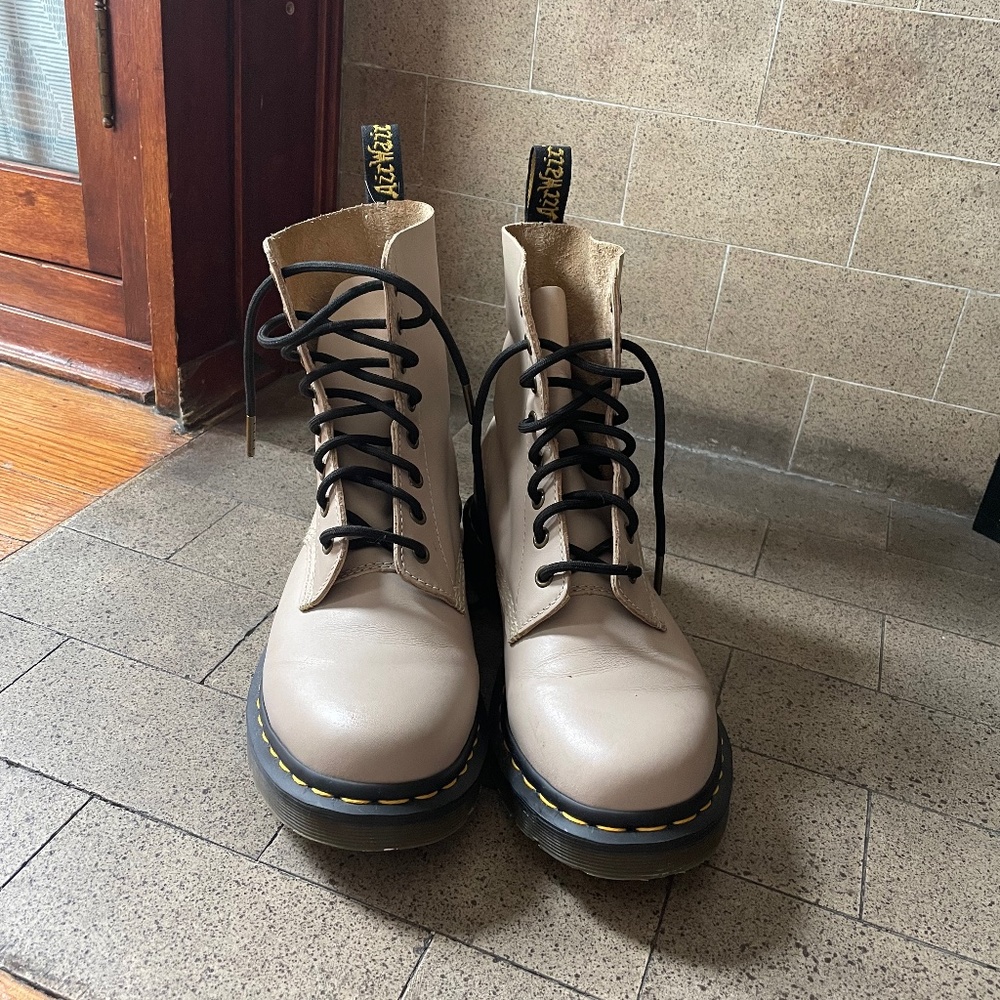 Dr. Martens 1460 Pascal